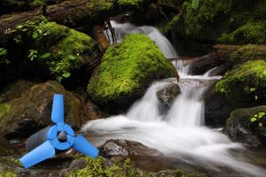 enomad-estream-portable-water-turbine-charger-1